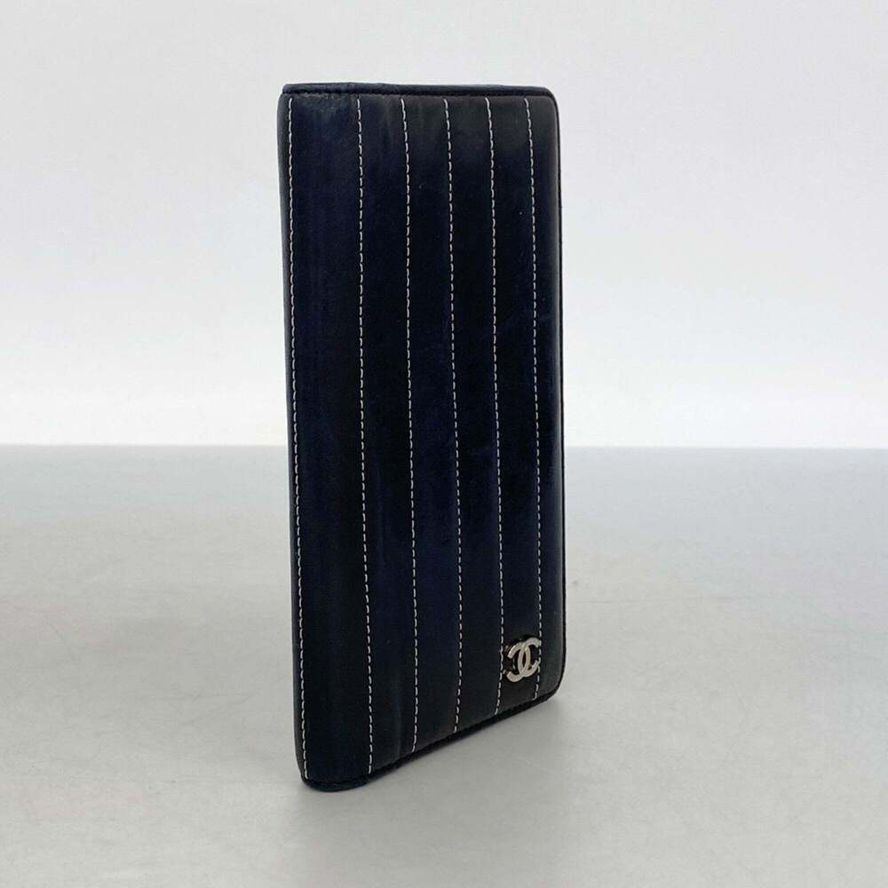 CHANEL Black Lambskin Leather Wallet - Picture 2 of 8